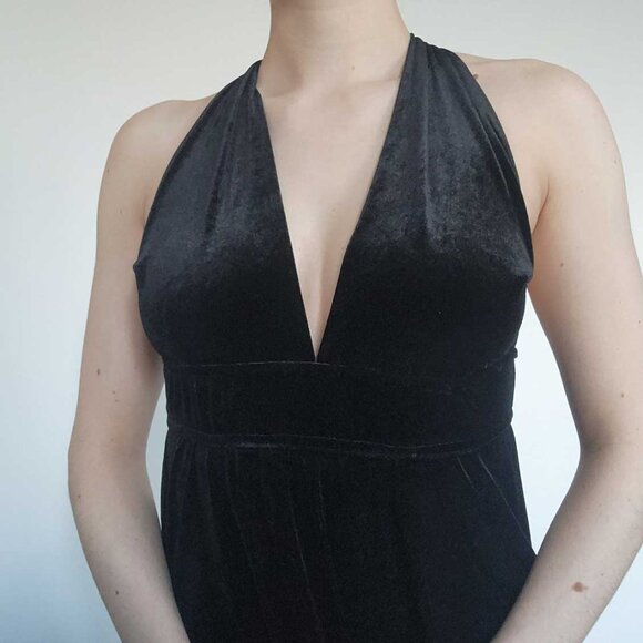 Vintage 90s low cut black velvet babydoll halter maxi dress for the Holidays - Picture 3 of 7